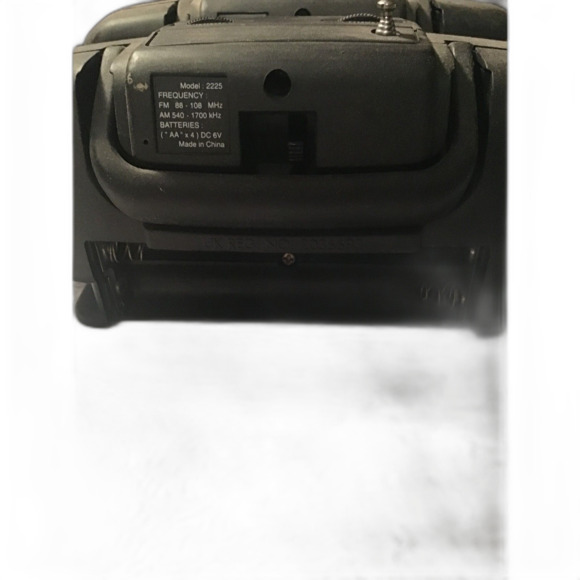 Vintage Lifelong Baby Boom Box Model 2225 One Missing Battery Cover Untested - Picture 3 of 4